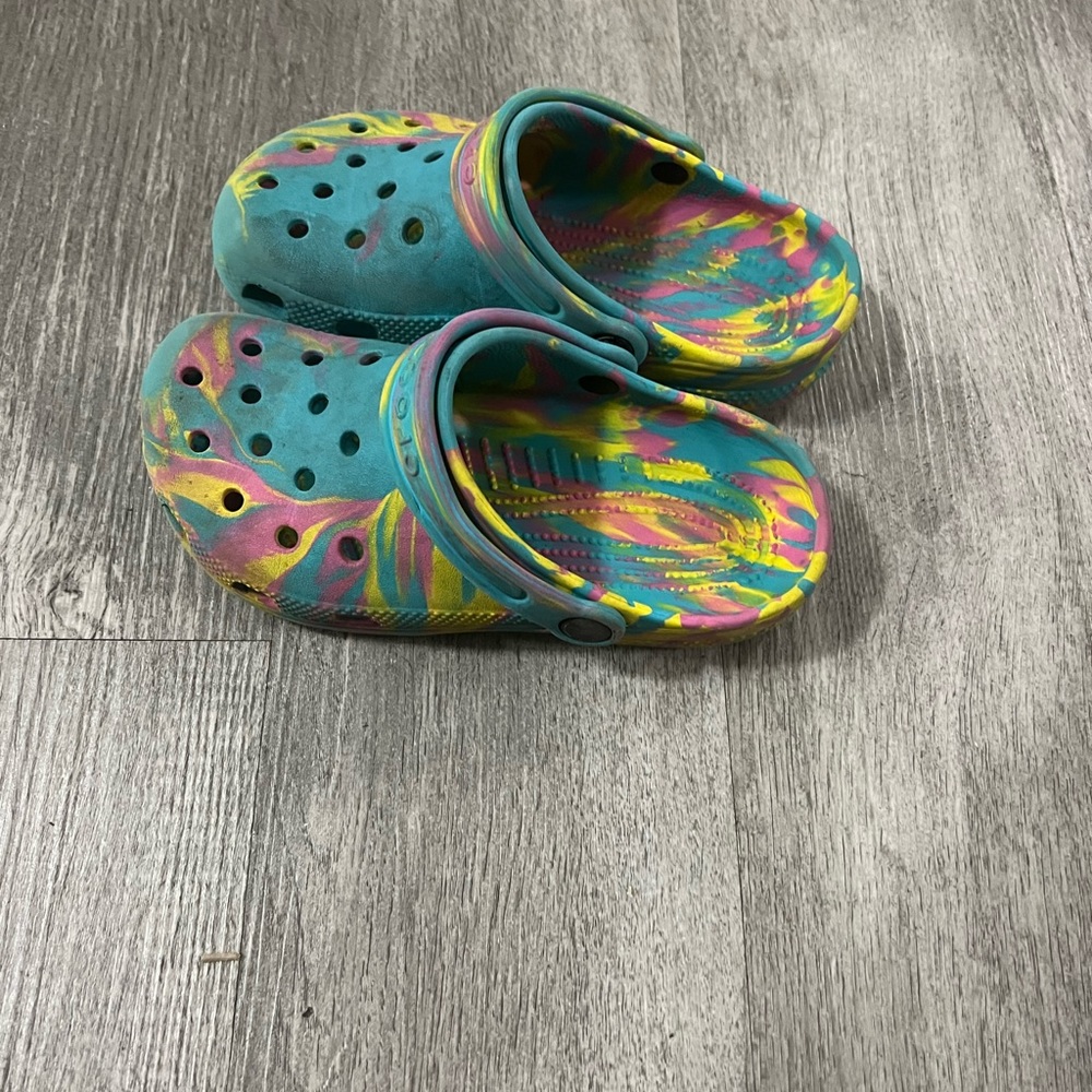 Crocs